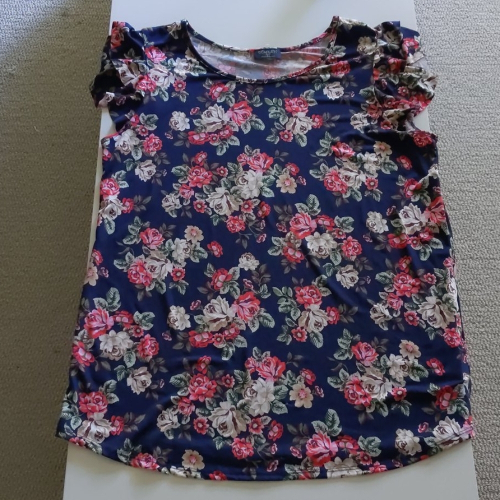 💝GIFTED💝  Navy Flowered Tunic